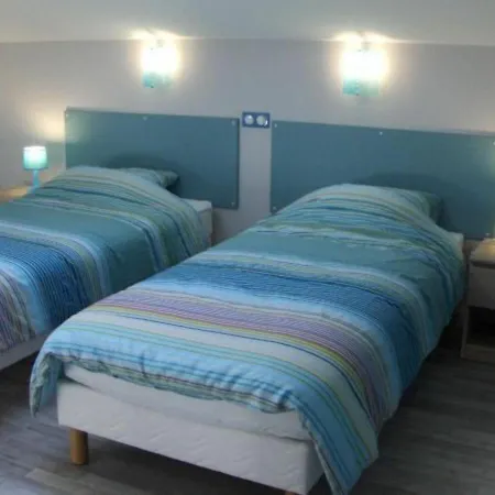 Contemporain En Ecovillage Avec Grande Terrasse Et Proximite Attractions, 3 Chambres, Pmr - Fr-1-584-123 *