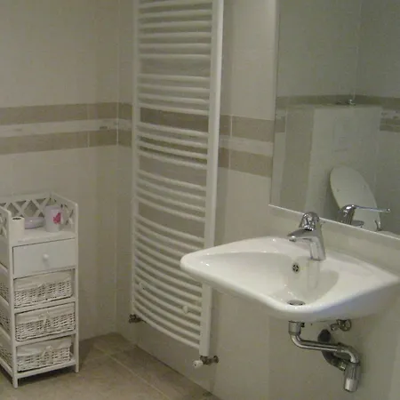 Contemporain En Ecovillage Avec Grande Terrasse Et Proximite Attractions, 3 Chambres, Pmr - Fr-1-584-123 Ville-sur-Yron