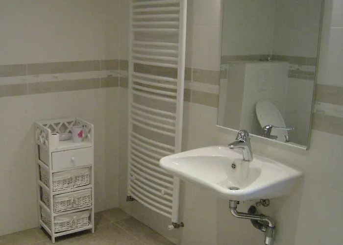 Contemporain En Ecovillage Avec Grande Terrasse Et Proximite Attractions, 3 Chambres, Pmr - Fr-1-584-123 Ville-sur-Yron